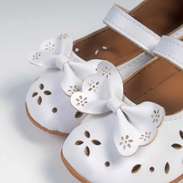 Βρεφικά παπούτσια για κορίτσια άσπρο παπουτσάκια αγκαλιάς για μωράκια μαλακά μηνών online (2)